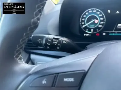 Photo 17 Hyundai Bayon  1.0 T-GDi 100 Hybrid 48V