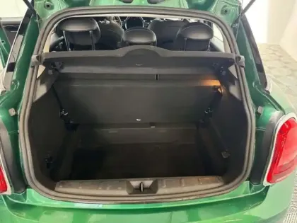 Photo 9 Mini Mini F55 LCI II Hatch 5 Portes Cooper 136 ch Edition Camden