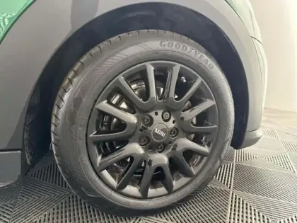 Photo 7 Mini Mini F55 LCI II Hatch 5 Portes Cooper 136 ch Edition Camden