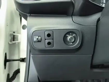 Photo 16 Citroën C3  SOCIETE BLUEHDI 100 S&S BVM FEEL BUSINESS R