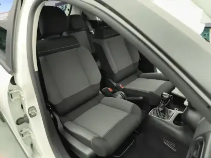 Photo 8 Citroën C3  BlueHDi 100 S&S BVM5 C-Series