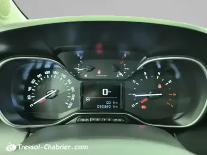Photo 13 Citroën C3 Aircross  PureTech 110 S&S BVM6 Shine