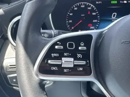 Photo 19 Mercedes GLC  300de 4MATIC SUV Business 