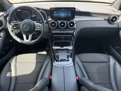 Photo 10 Mercedes GLC  300de 4MATIC SUV Business 