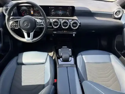 Photo 10 Mercedes Classe A 200 Business Line