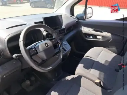 Photo 11 Opel Combo  Cargo M Diesel 130ch automatique Tech