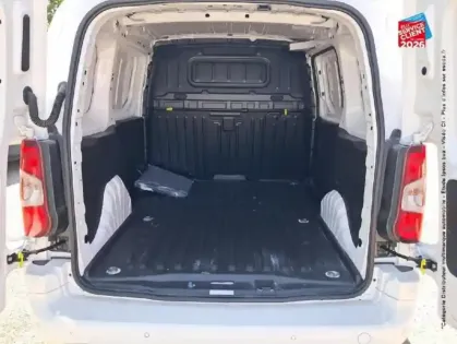 Photo 10 Opel Combo  Cargo M Diesel 130ch automatique Tech