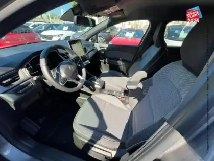 Photo 14 Renault Captur  1.8 E-Tech full hybrid 160ch Techno - 25