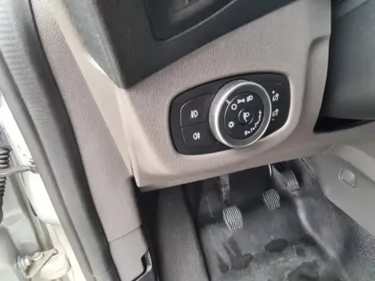 Photo 10 Ford Transit Connect  L2 1.0E 100ch E85 Trend
