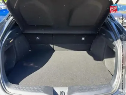 Photo 13 Toyota C-HR  122h Distinctive 2WD E-CVT MY22 Siege chauf Camera GPS