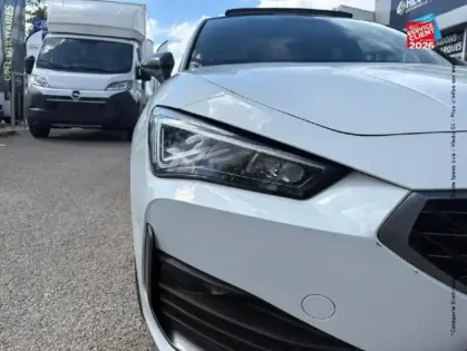 Photo 10 Cupra Leon  1.5 eTSI Hybrid 150ch V DSG7 Siege chauf Camera
