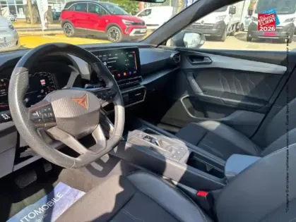 Photo 26 Cupra Leon  1.5 eTSI Hybrid 150ch V DSG7 Siege chauf Camera
