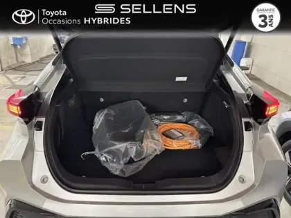 Photo 9 Toyota C-HR  2.0 Hybride Rechargeable 225ch Collection MY26