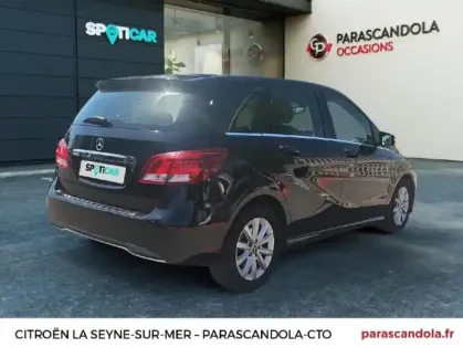 Photo 11 Mercedes Classe B  180 d 109ch Intuition 7G-DCT