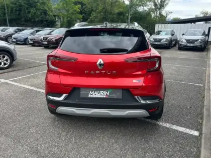 Photo 6 Renault Captur  1.6 E-Tech hybride 145ch Intens -21