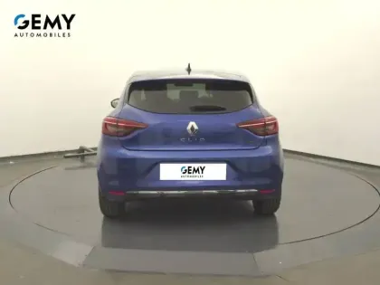 Photo 17 Renault Clio  E-Tech full hybrid 145
