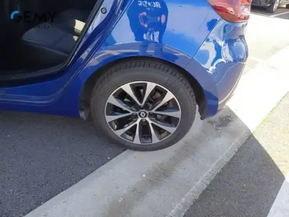 Photo 10 Renault Clio  E-Tech full hybrid 145
