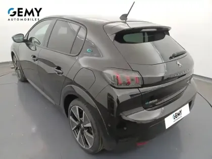 Photo 31 Peugeot 208  Electrique 50 kWh 136ch