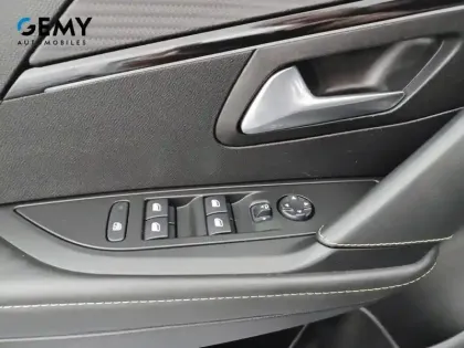 Photo 30 Peugeot 208  Electrique 50 kWh 136ch