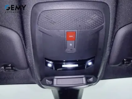 Photo 29 Peugeot 208  Electrique 50 kWh 136ch