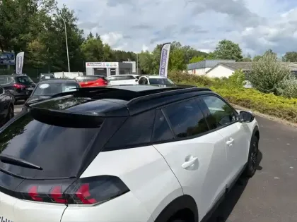 Photo 27 Peugeot 2008  PureTech 130 S&S EAT8 GT