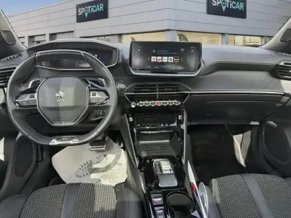 Photo 9 Peugeot 2008  PureTech 130 S&S EAT8 GT