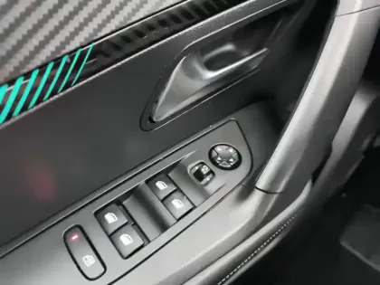 Photo 19 Peugeot 2008  PureTech 130 S&S EAT8 Allure Pack