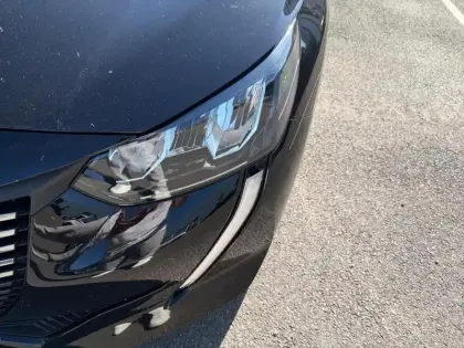 Photo 13 Peugeot 208  PureTech 100 S&S BVM6 Style