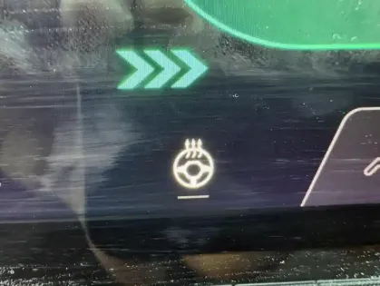 Photo 29 Renault Captur II techno mild hybrid 160 EDC