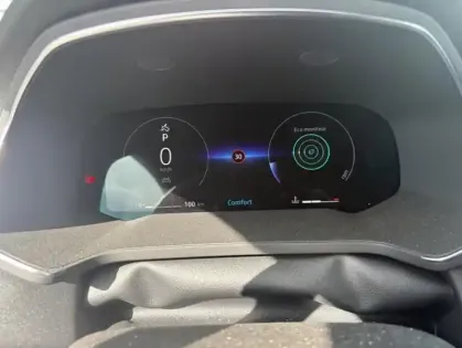 Photo 33 Renault Captur II techno mild hybrid 160 EDC