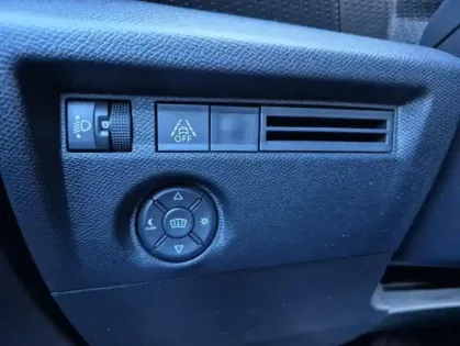 Photo 5 Citroën C4 III PureTech 130 S&S BVM6 Feel Pack