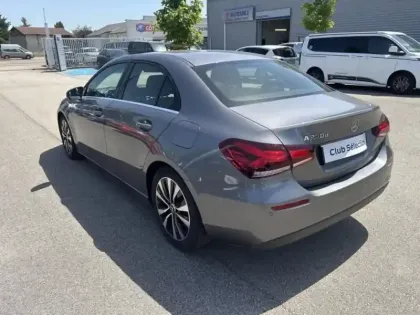Photo 6 Mercedes Classe A  Berline 200 d 150ch Style Line 8G-DCT 8cv