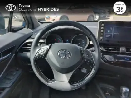 Photo 8 Toyota C-HR  1.8 Hybride 122ch Dynamic E-CVT
