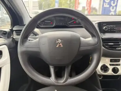 Photo 13 Peugeot 208  1.2 PureTech 68ch Like 5p