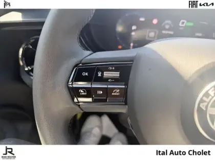 Photo 12 Alfa Romeo Junior  Elettrica 156ch Techno