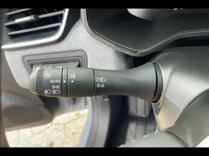 Photo 5 Renault Clio  1.6 E-Tech 145ch full hybrid Evolution - 25