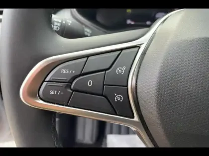Photo 14 Renault Clio  1.6 E-Tech 145ch full hybrid Evolution - 25