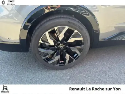 Photo 7 Renault Rafale  1.2 E-Tech full hybrid 200ch esprit Alpine - 25