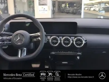 Photo 9 Mercedes Classe A  200 d 150ch AMG Line 8G-DCT