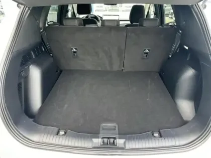 Photo 12 Ford Kuga  2.5 Duratec 180ch Hybrid FlexiFuel Titanium Business Powershift