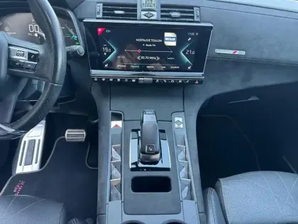 Photo 12 DS DS 7  Crossback E-TENSE 4x4 300ch Performance Line +