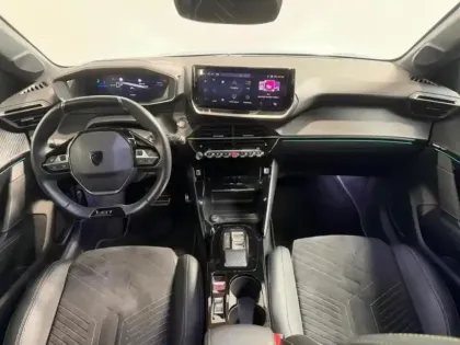 Photo 18 Peugeot 208  e- 156ch GT