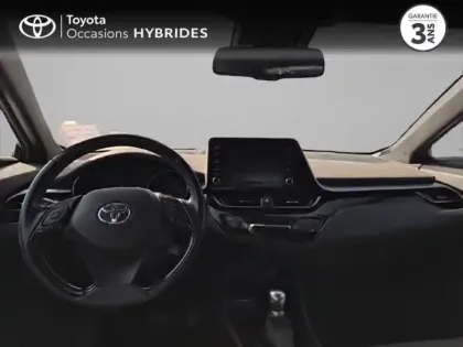 Photo 7 Toyota C-HR  122h Distinctive 2WD E-CVT MY20