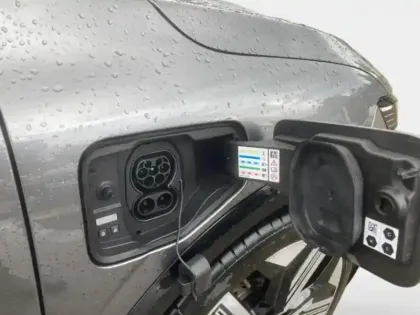 Photo 9 Renault Megane  E-Tech Electric EV60 220ch Iconic super charge -B