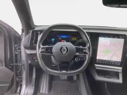 Photo 14 Renault Megane  E-Tech Electric EV60 220ch Iconic super charge -B