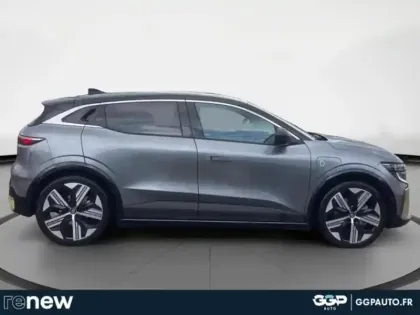Photo 5 Renault Megane  E-Tech Electric EV60 220ch Iconic super charge -B