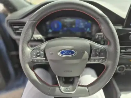 Photo 18 Ford Kuga  2.5 Duratec 225ch PHEV ST-Line BVA