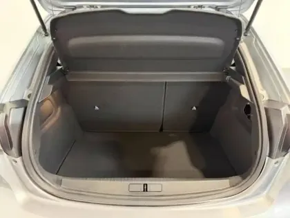 Photo 10 Peugeot 208  1.2 Hybrid 110ch Style e-DCS6