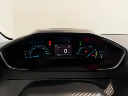 Photo 11 Peugeot 208  1.2 Hybrid 110ch Style e-DCS6