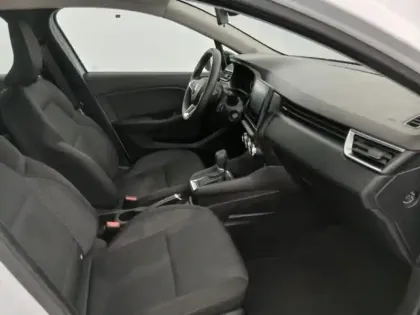 Photo 13 Renault Clio  1.6 E-Tech hybride 145ch Equilibre